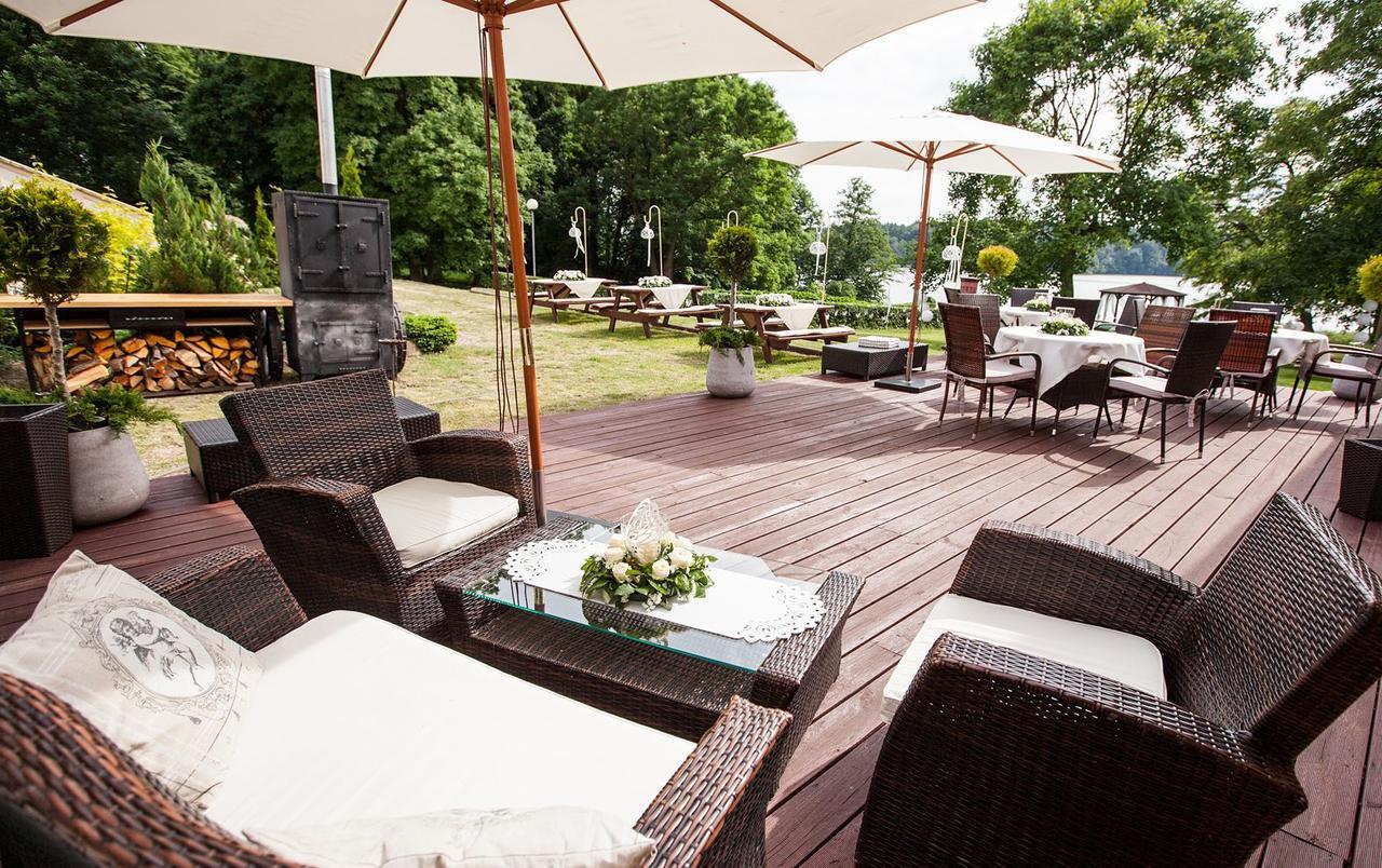 Palac Bialokosz Hotel Exterior photo